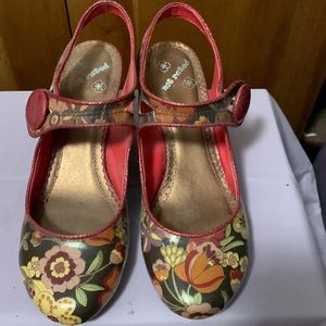 Not Rated unique stacked heel